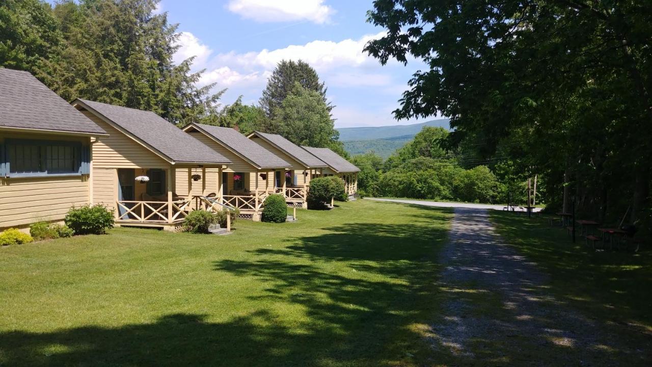 Serenity Motel Shaftsbury Esterno foto