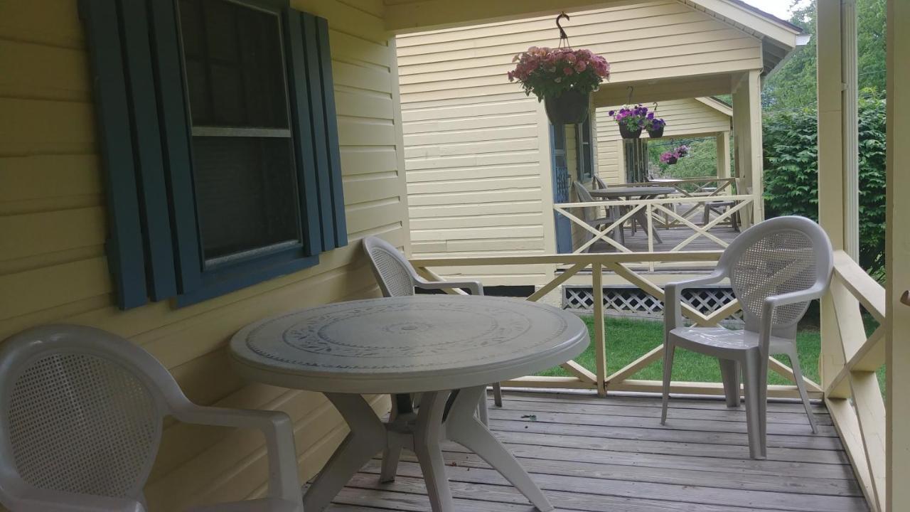 Serenity Motel Shaftsbury Esterno foto
