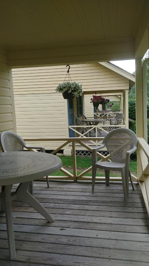Serenity Motel Shaftsbury Esterno foto