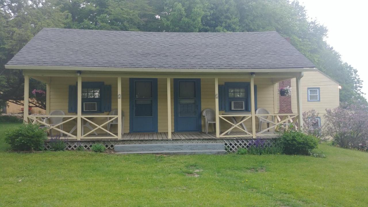 Serenity Motel Shaftsbury Esterno foto
