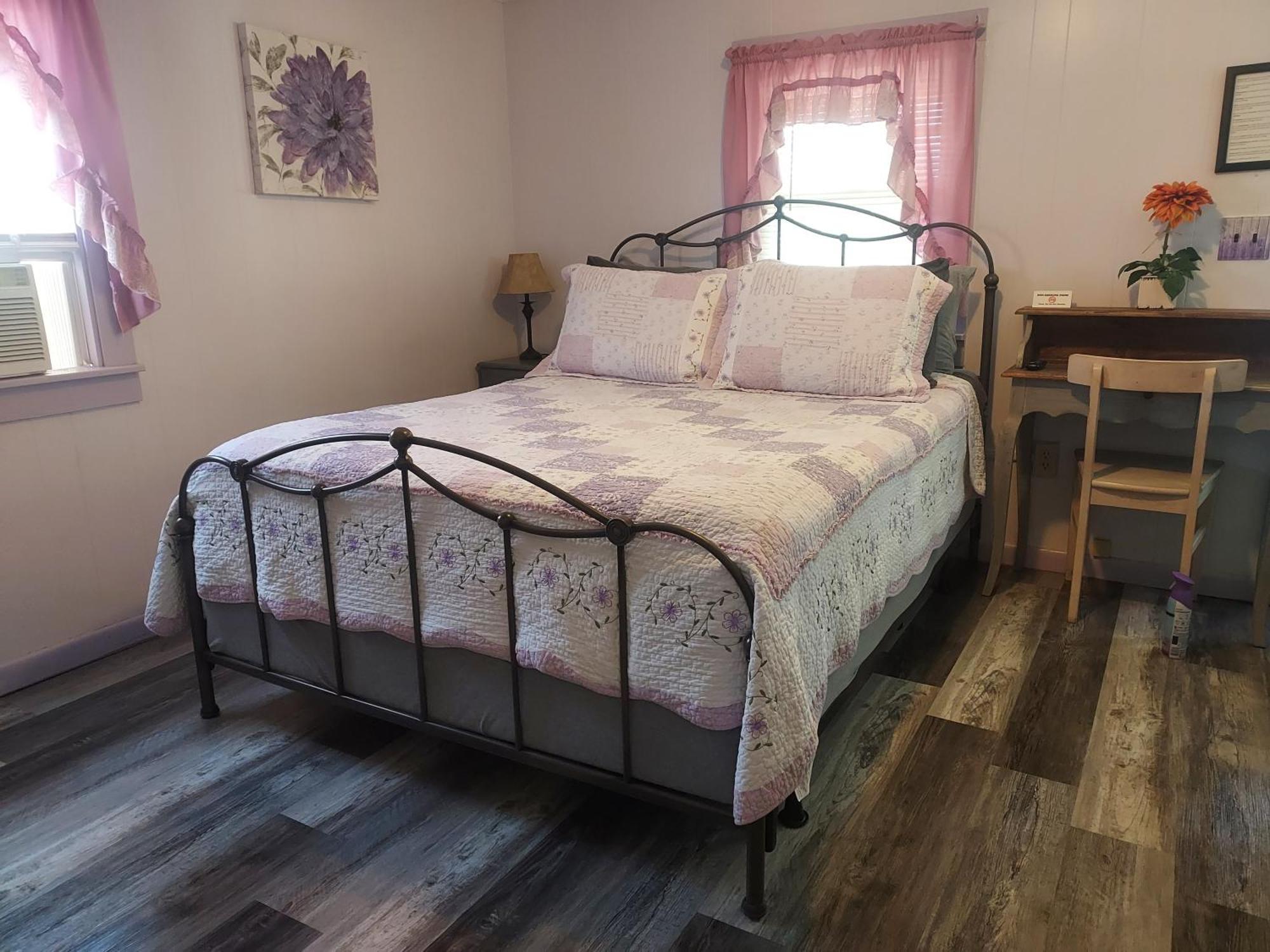 Serenity Motel Shaftsbury Esterno foto