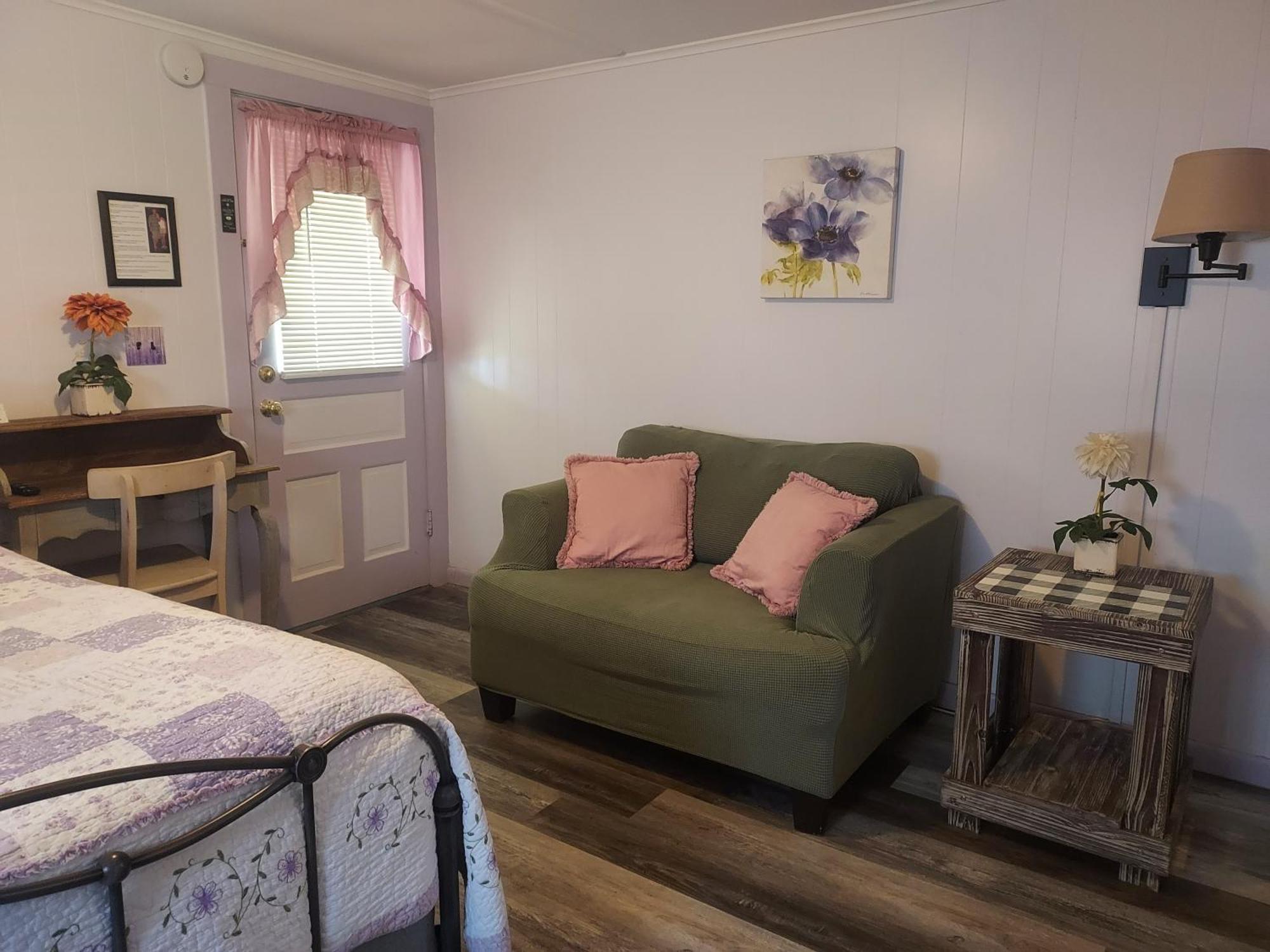 Serenity Motel Shaftsbury Esterno foto