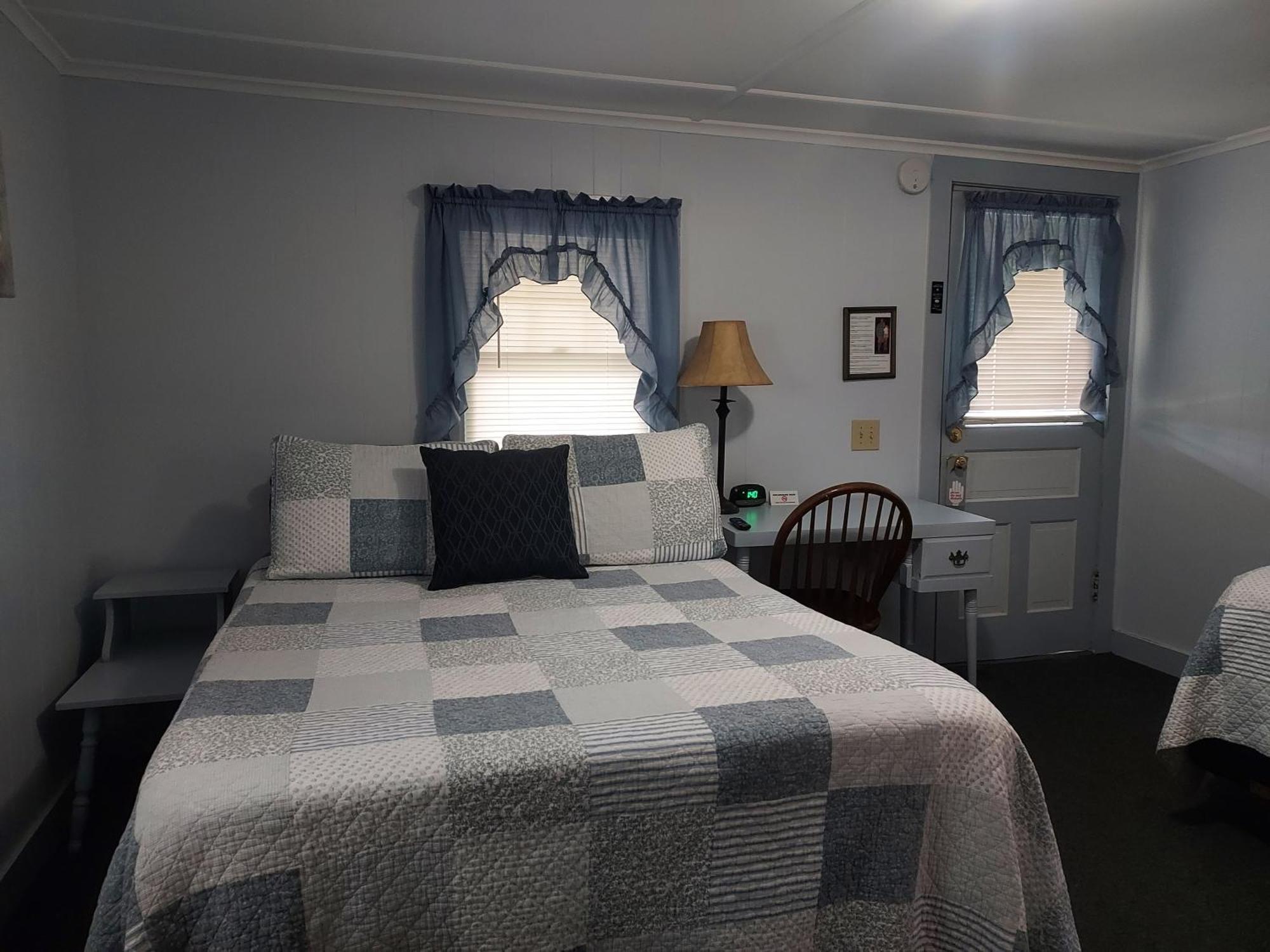 Serenity Motel Shaftsbury Esterno foto
