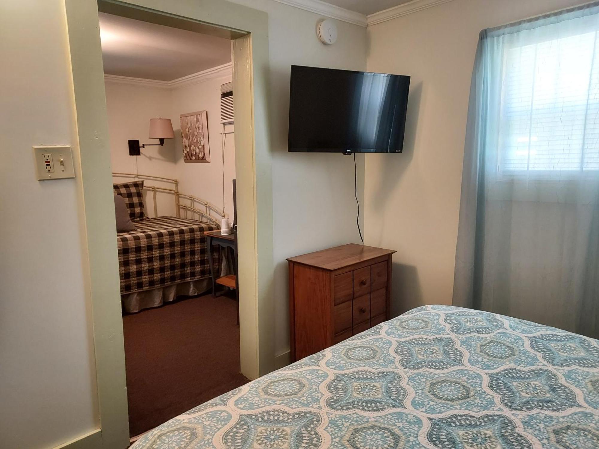 Serenity Motel Shaftsbury Esterno foto
